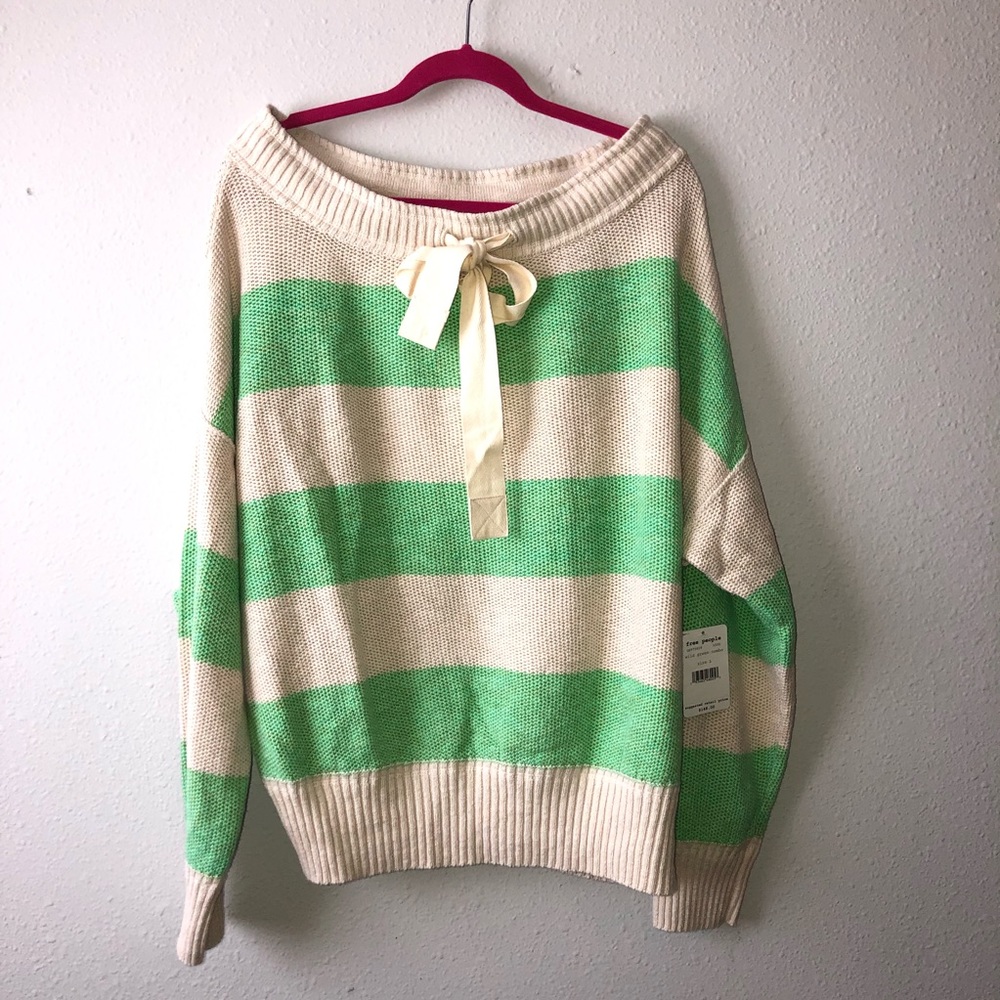 💚 NWT! Free People Bow Sweater